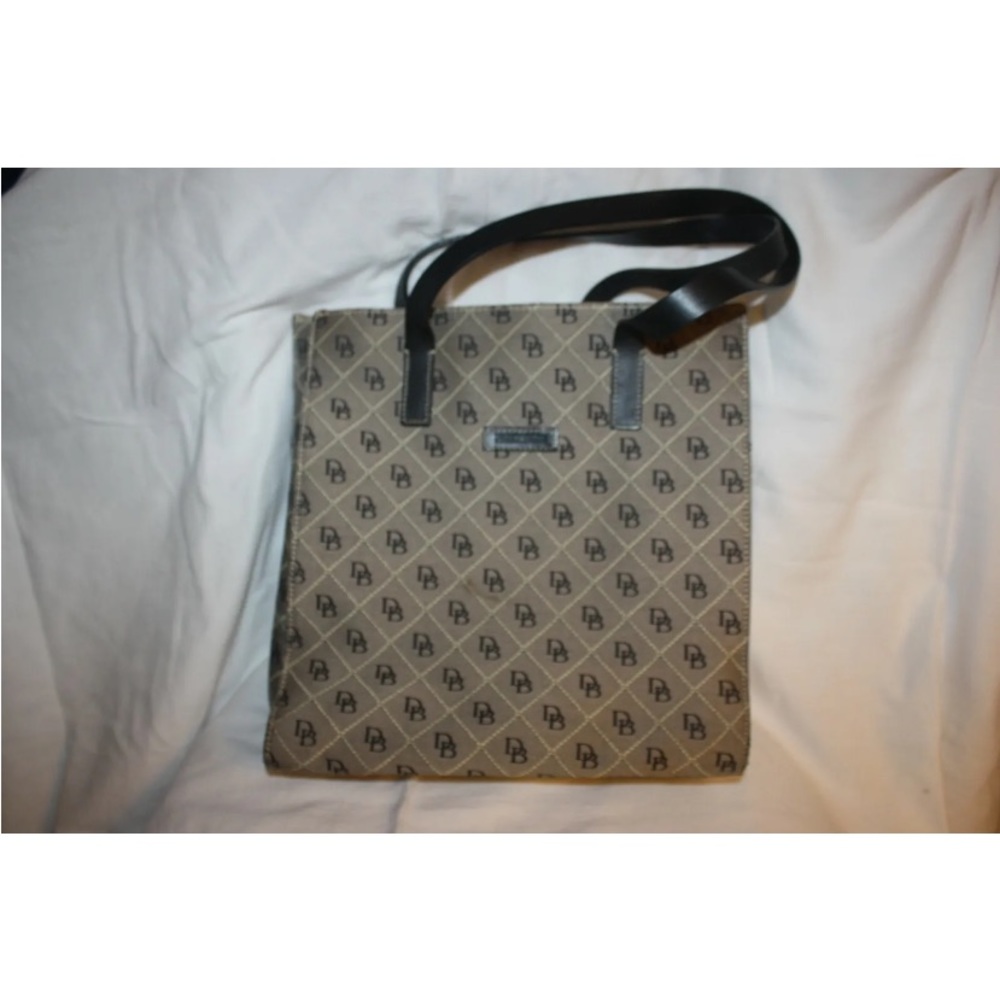 Dooney and Bourke Handbag